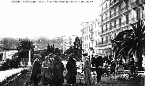 Alger - Hotel Continental - Touristes dans le Jardin